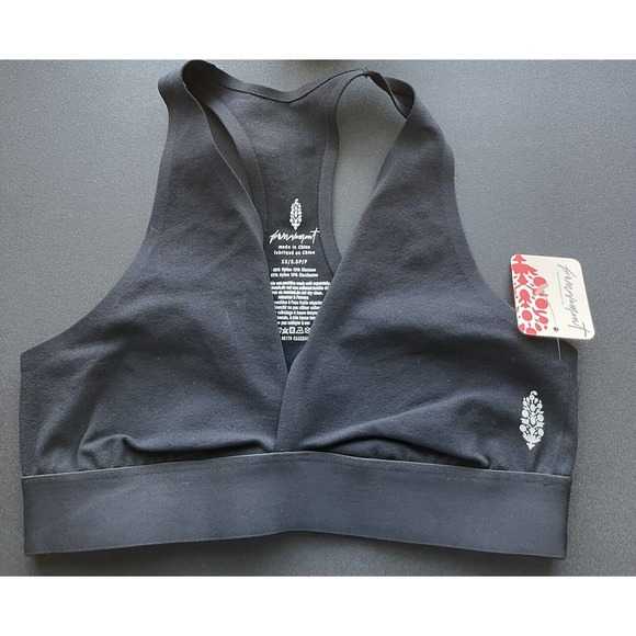 01 B587 NWT Movement by Free People Blaze It Up Sweat Wicking V-Neck Sports XS/S - Picture 1 of 2